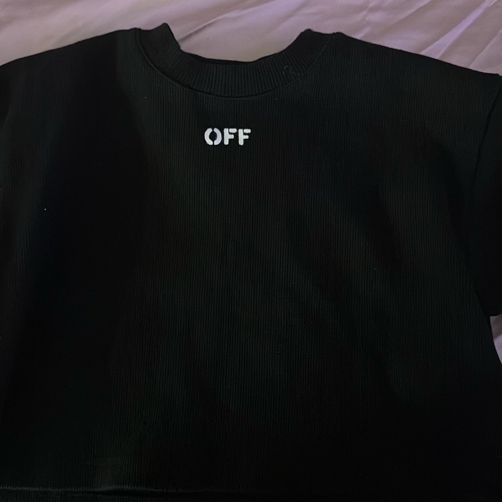 only worn it twice no stains !
I still have packaging & receipt